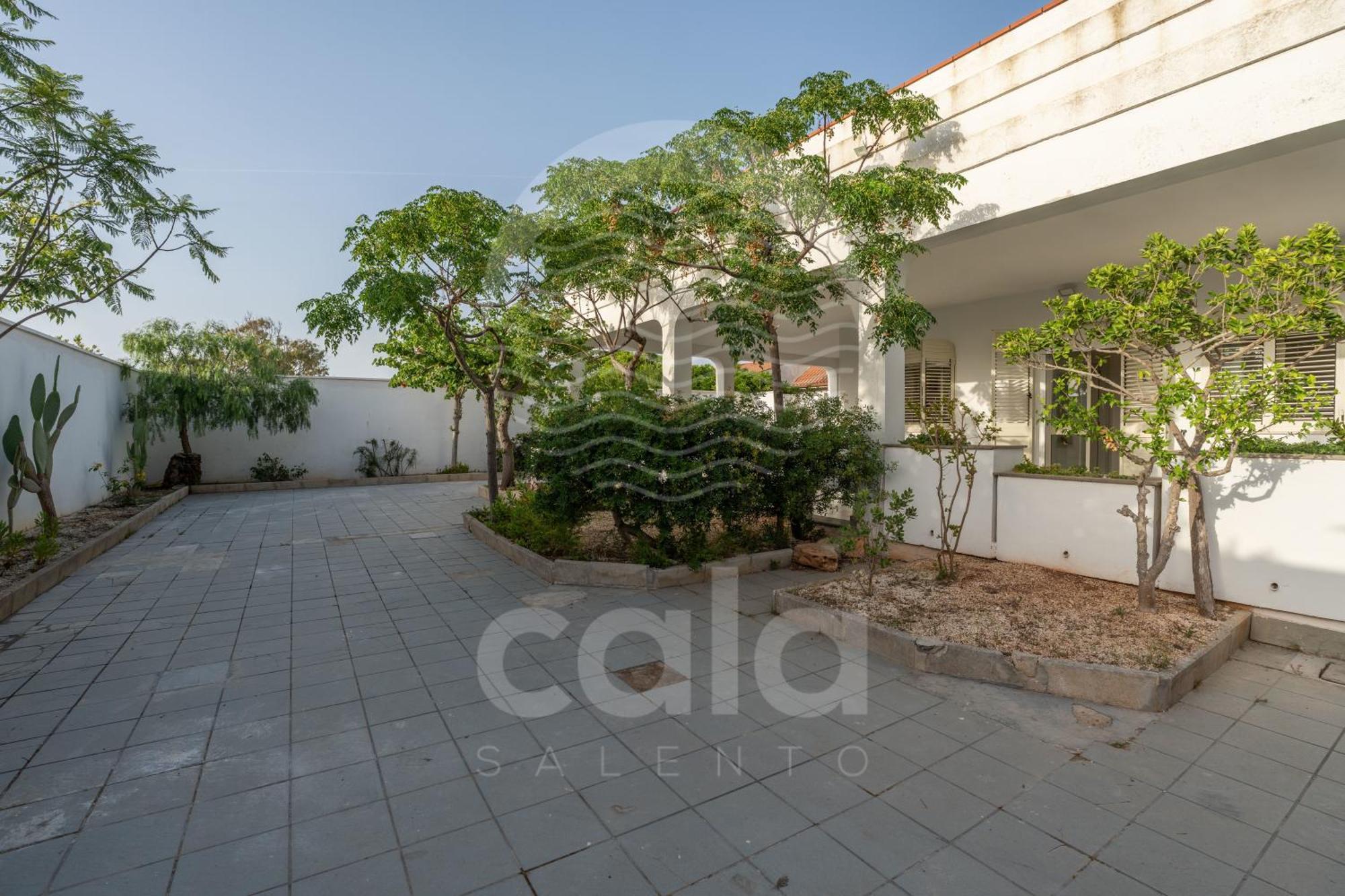 Villa Waterfront By Cala Salento 切萨雷奥港 外观 照片
